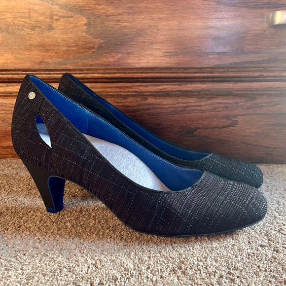 Betabrand On Your Mark Onyx Blue Black Boucle Plaid Textured Heels Womens Size 9 - Picture 5 of 8